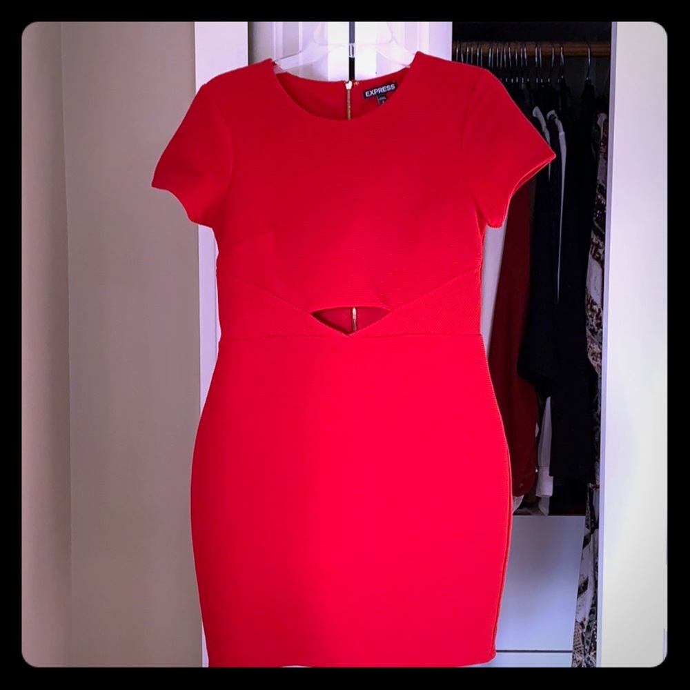 Dress - Picture 1 of 3